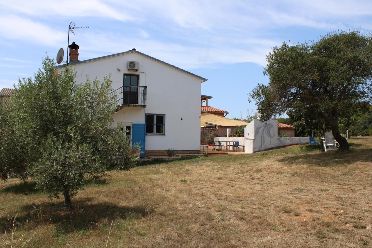 Apartment Helena Pula Buitenkant foto
