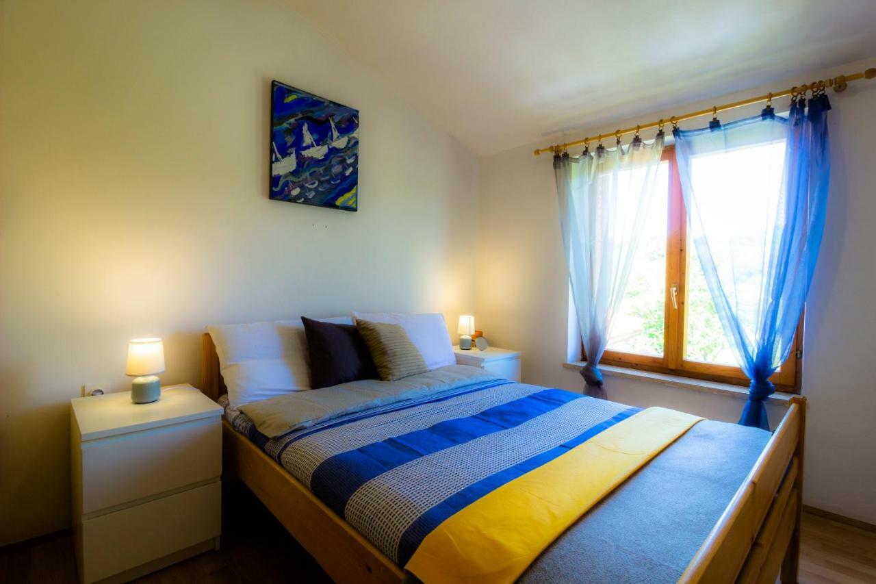 Apartment Helena Pula Buitenkant foto
